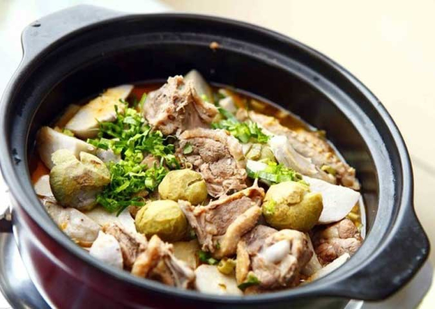 Vịt om sấu khoai sọ bùi béo đậm chất Bắc