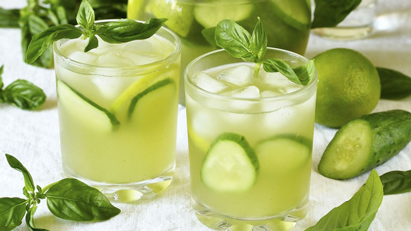Làn da căng mọng nhờ được cấp nước đầy đủ từ bên trong.